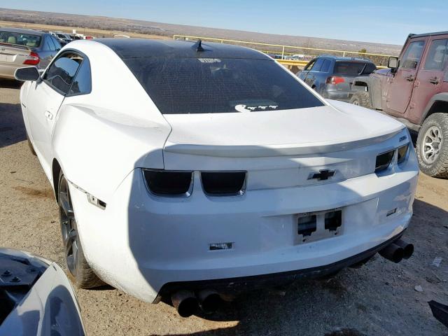 2G1FJ1EJ1B9132927 - 2011 CHEVROLET CAMARO SS WHITE photo 3