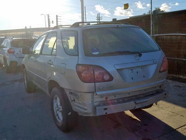 JT6HF10U1Y0153287 - 2000 LEXUS RX 300 SILVER photo 3