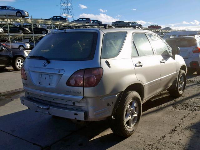 JT6HF10U1Y0153287 - 2000 LEXUS RX 300 SILVER photo 4