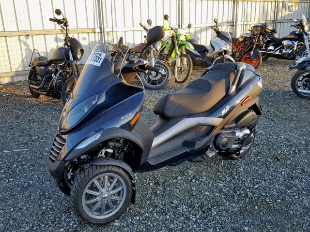 ZAPM590TX95000801 - 2009 PIAGGIO MP3 400 BLUE photo 2