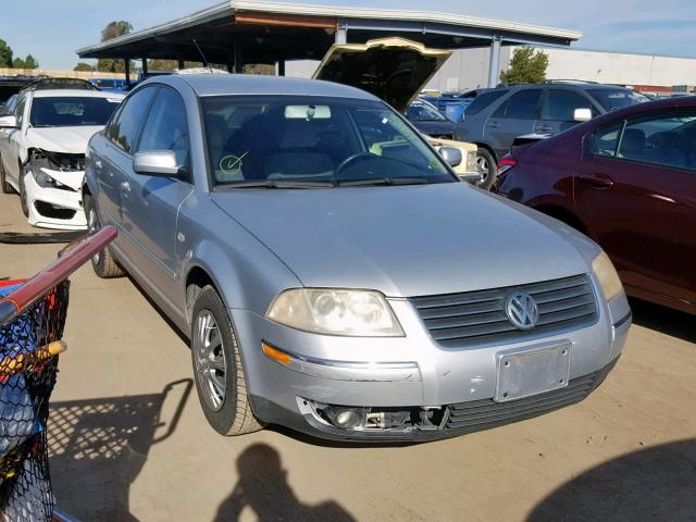 WVWPD63B02P445240 - 2002 VOLKSWAGEN PASSAT GLS SILVER photo 1