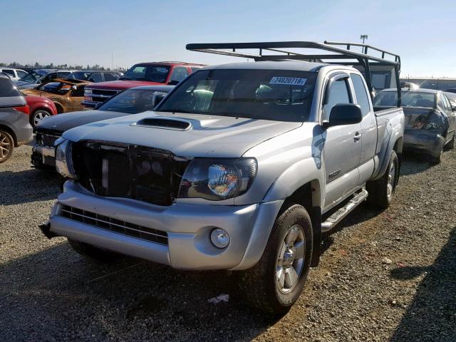 5TETU62NX5Z102135 - 2005 TOYOTA TACOMA PRE SILVER photo 2