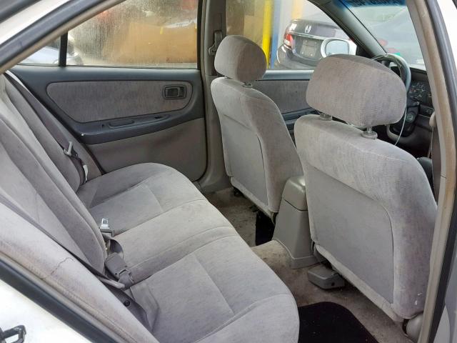 1N4DL01D4WC176458 - 1998 NISSAN ALTIMA XE WHITE photo 6