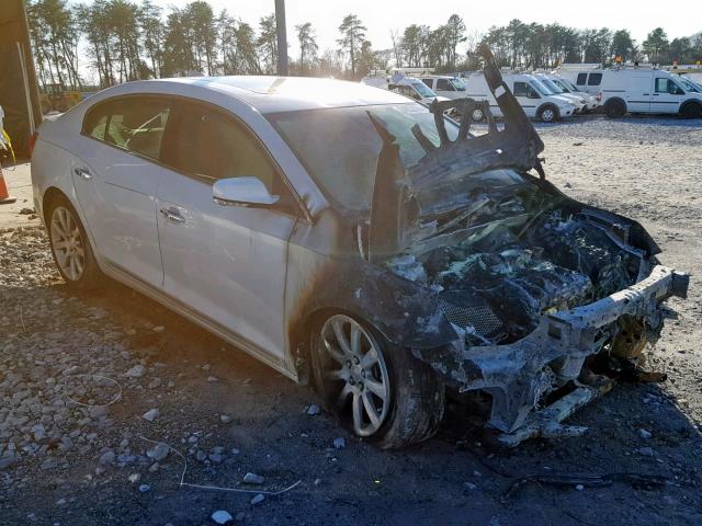 1G4GD5G39FF302615 - 2015 BUICK LACROSSE P WHITE photo 1