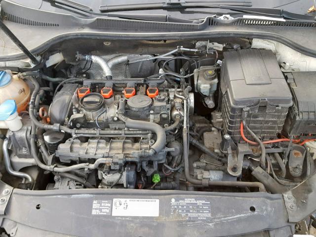 WVWFD7AJ4BW163832 - 2011 VOLKSWAGEN GTI 白色 照片 7