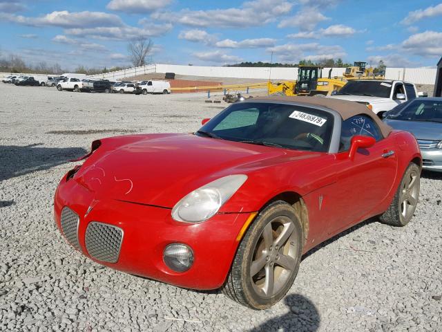 1G2MC35B18Y126924 - 2008 PONTIAC SOLSTICE RED photo 2