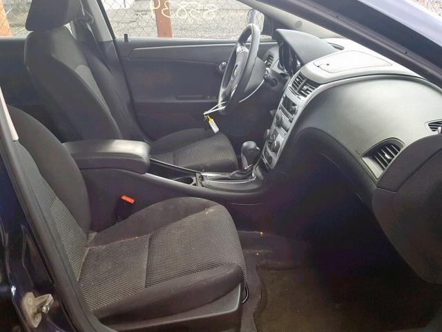 1G1ZC5E17BF342938 - 2011 CHEVROLET MALIBU 1LT ლურჯი ფოტო 5