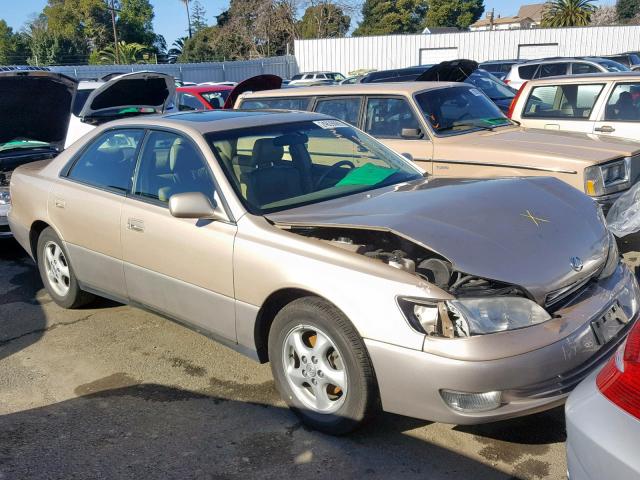 JT8BF28G5X0221364 - 1999 LEXUS ES 300 GOLD photo 1