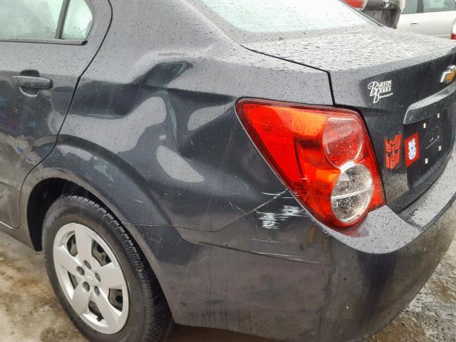 1G1JA5SG0E4130989 - 2014 CHEVROLET SONIC LS GRAY photo 9