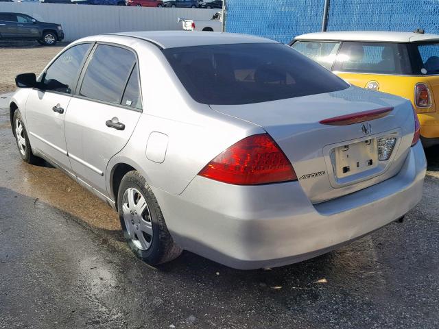 1HGCM56116A155126 - 2006 HONDA ACCORD VAL SILVER photo 3