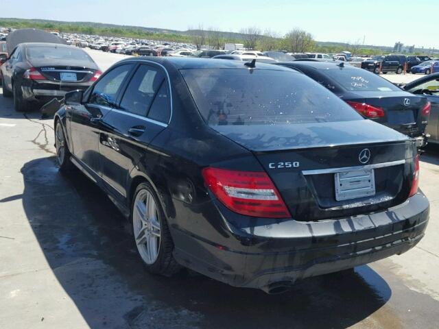 WDDGF4HB6CA600004 - 2012 MERCEDES-BENZ C250 BLACK photo 3