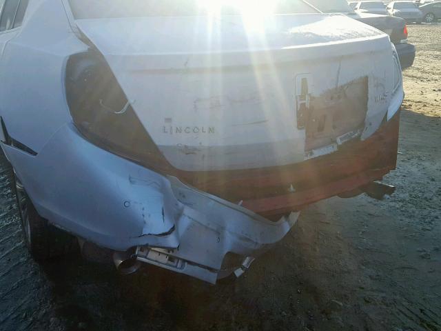 1LNHL9DK2DG600019 - 2013 LINCOLN MKS SILVER photo 9