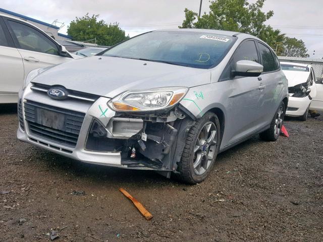 1FADP3K22DL214026 - 2013 FORD FOCUS SE SILVER photo 2