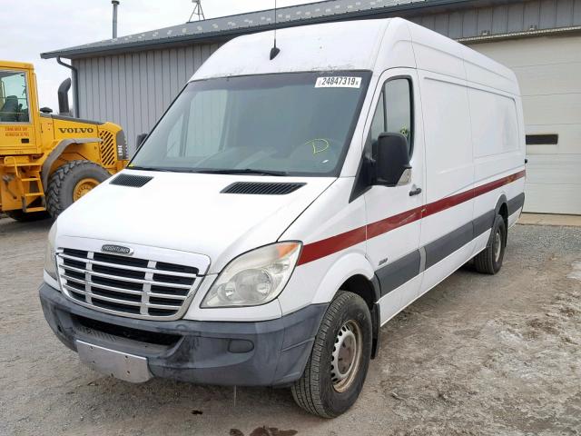 WDYPE8CCXA5437100 - 2010 FREIGHTLINER SPRINTER 2 WHITE photo 2