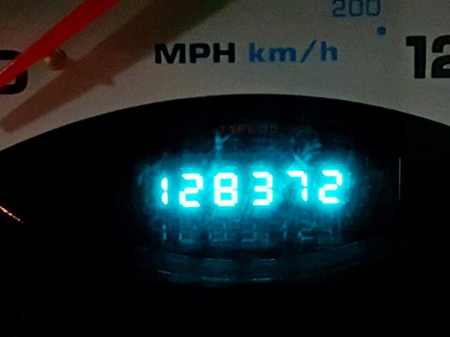 1J4GL38K74W225350 - 2004 JEEP LIBERTY RE SILVER photo 8