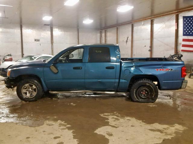 1D7HW48N06S709507 - 2006 DODGE DAKOTA QUA BLUE photo 9