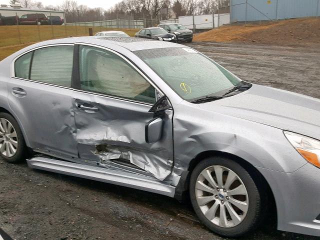 4S3BMBK62C3038116 - 2012 SUBARU LEGACY 2.5 SILVER photo 9