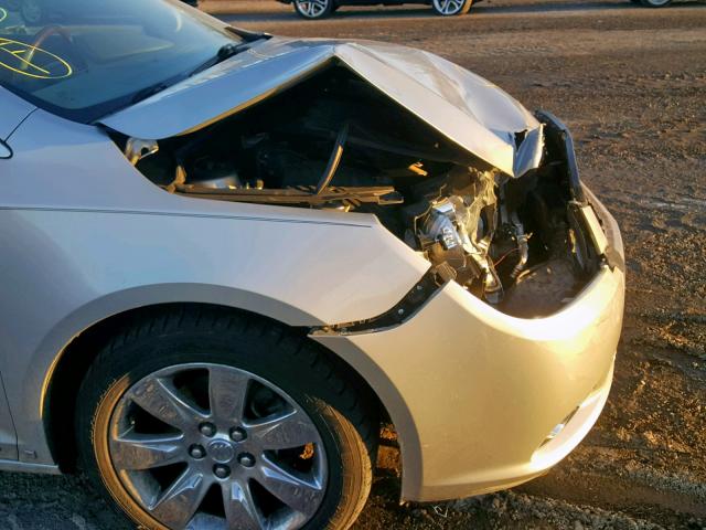 1G4GC5EG2AF116626 - 2010 BUICK LACROSSE C SILVER photo 9