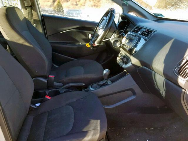 KNADM4A34G6685145 - 2016 KIA RIO LX SILVER photo 5