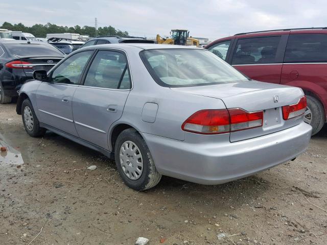 1HGCF86641A101593 - 2001 HONDA ACCORD VAL SILVER photo 3