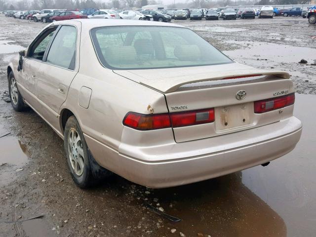 4T1BF28K9XU082379 - 1999 TOYOTA CAMRY LE GOLD photo 3