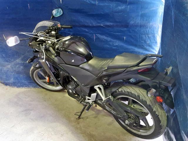 MLHMC4104C5207607 - 2012 HONDA CBR250 R BLACK photo 3