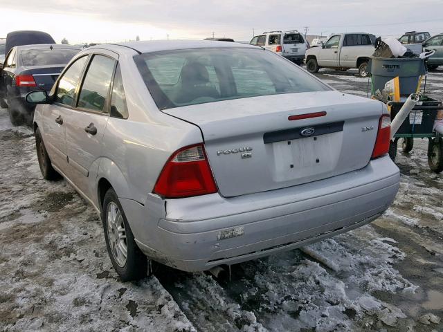 1FAFP34N95W257875 - 2005 FORD FOCUS ZX4 GRAY photo 3