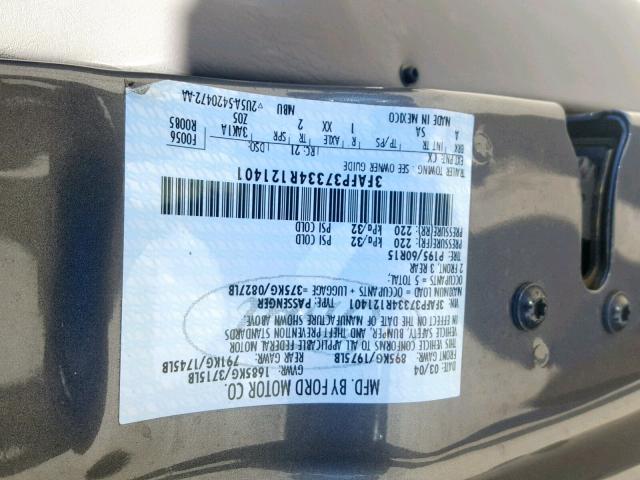 3FAFP37334R121401 - 2004 FORD FOCUS ZX5 GRAY photo 10