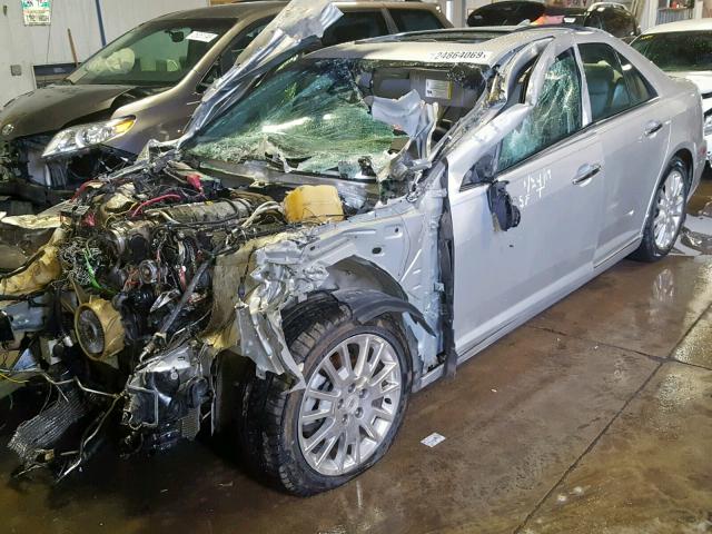 1G6DL67A190167395 - 2009 CADILLAC STS SILVER photo 2