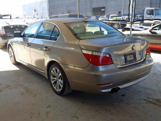 WBANV93529C133998 - 2009 BMW 535 XI GOLD photo 3