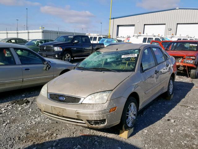 1FAFP34N07W254561 - 2007 FORD FOCUS ZX4 TAN photo 9