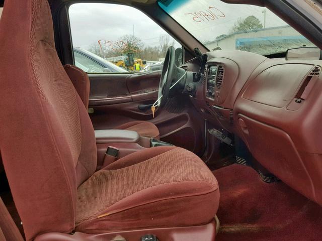 1FTDX17W6VNC16975 - 1997 FORD F150 SILVER photo 5