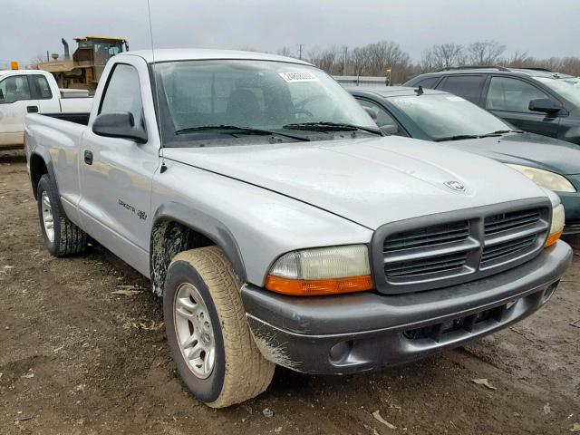 1B7FL16X52S642703 - 2002 DODGE DAKOTA BAS SILVER photo 1