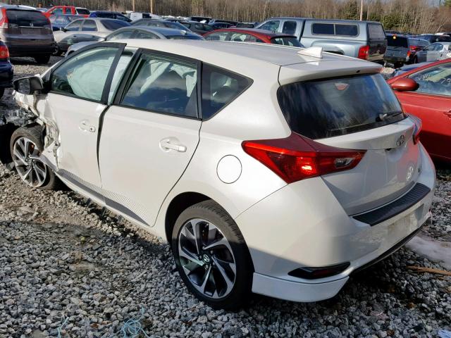 JTNKARJE5GJ502264 - 2016 TOYOTA SCION IM WHITE photo 3