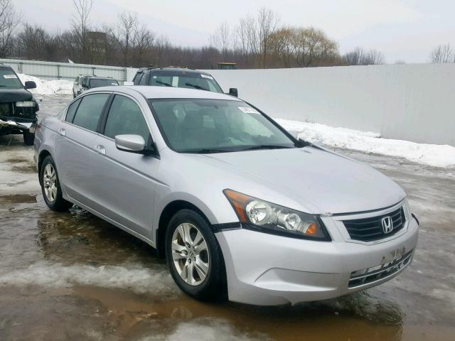 1HGCP26408A011716 - 2008 HONDA ACCORD LXP SILVER photo 1