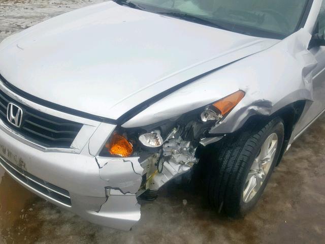 1HGCP26408A011716 - 2008 HONDA ACCORD LXP SILVER photo 9