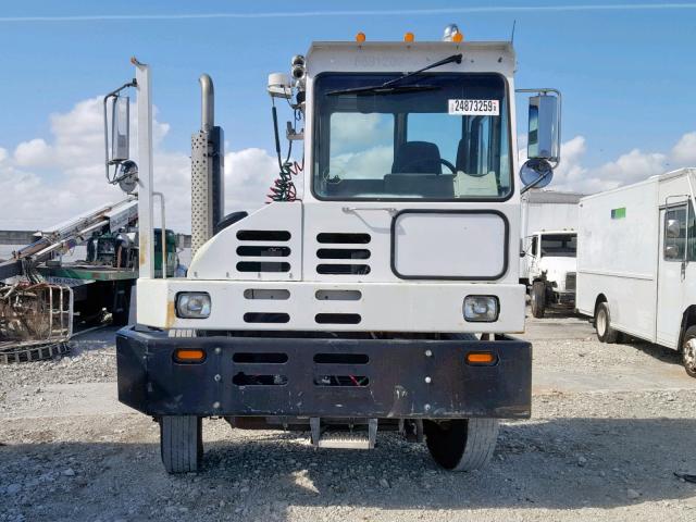 4LMBF51106L016720 - 2006 CAPACITY OF TEXAS TJ5000 WHITE photo 9