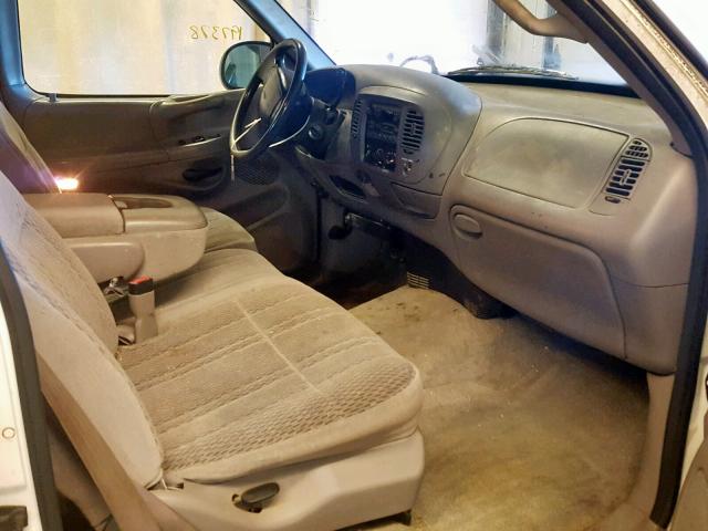 1FTDX1765VNC95183 - 1997 FORD F150 WHITE photo 5