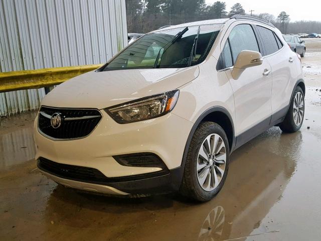 KL4CJASB8JB590012 - 2018 BUICK ENCORE PRE WHITE photo 2