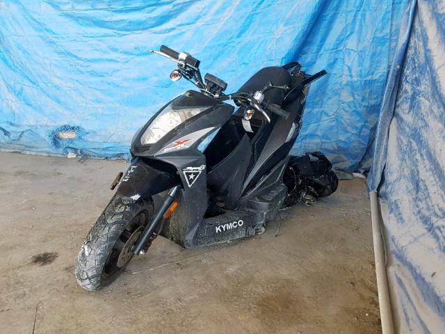 LC2U2A024HC200163 - 2017 KYMCO USA INC SUPER 8 50 BLACK photo 2