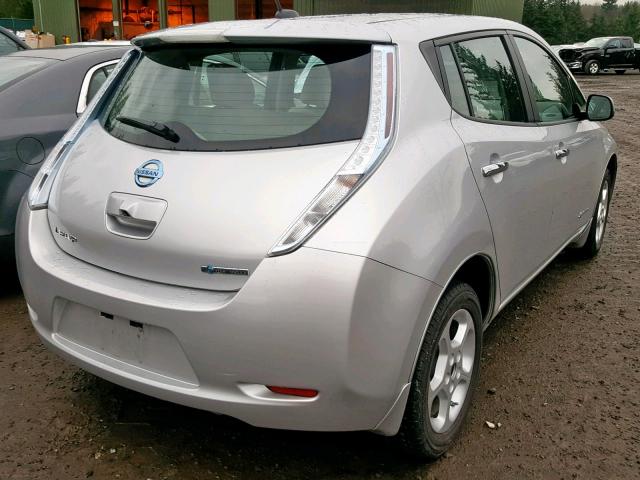 1N4AZ0CP5EC339884 - 2014 NISSAN LEAF S SILVER photo 4