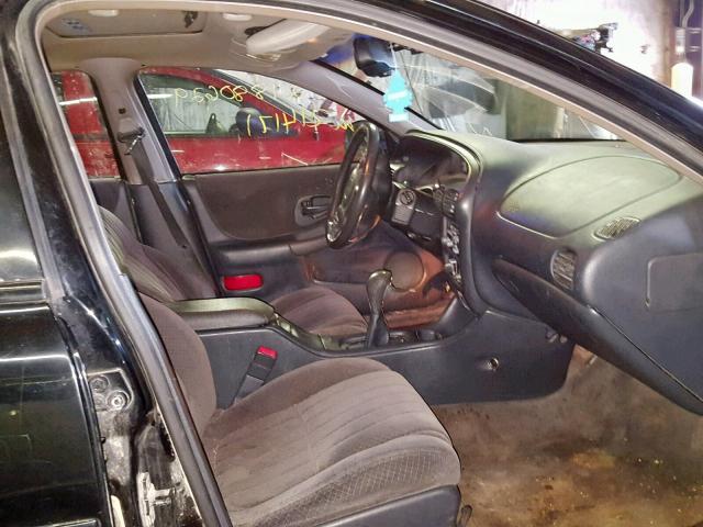 1G2WP52K82F241942 - 2002 PONTIAC GRAND PRIX BLACK photo 5