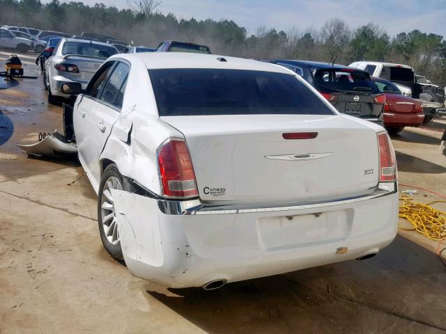 2C3CCAAG7DH509403 - 2013 CHRYSLER 300 WHITE photo 3