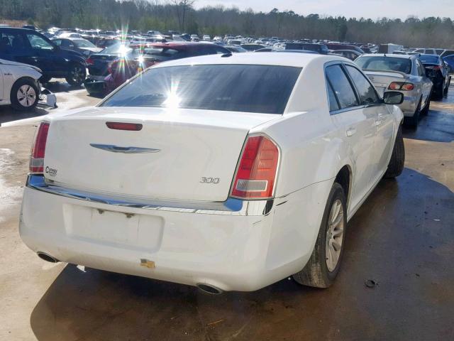 2C3CCAAG7DH509403 - 2013 CHRYSLER 300 WHITE photo 4