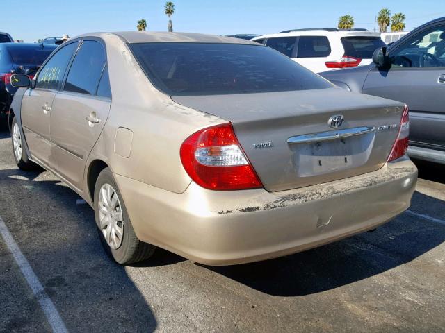 JTDBE32K020054461 - 2002 TOYOTA CAMRY LE GOLD photo 3