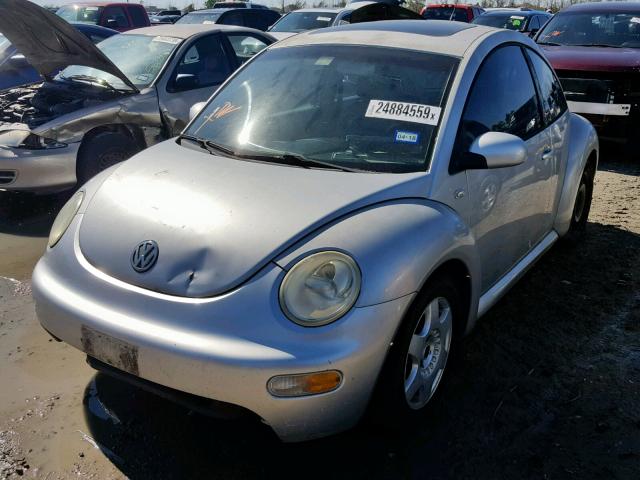 3VWCB21C71M457573 - 2001 VOLKSWAGEN NEW BEETLE ვერცხლისფერი ფოტო 2