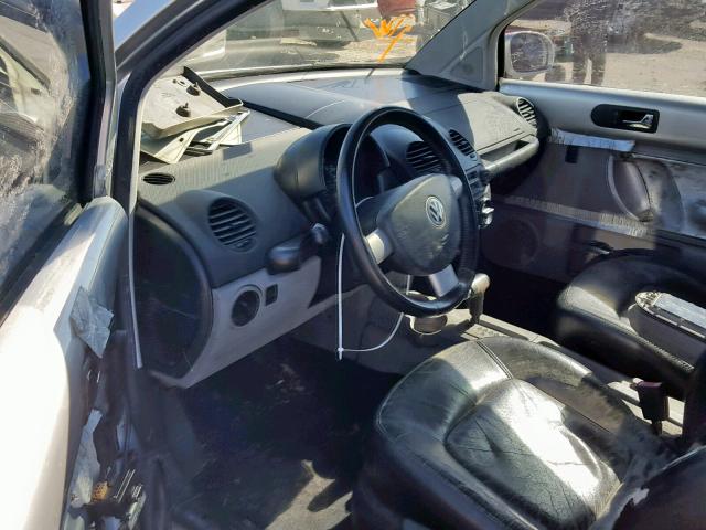 3VWCB21C71M457573 - 2001 VOLKSWAGEN NEW BEETLE ვერცხლისფერი ფოტო 9