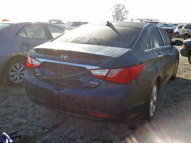 5NPEC4AC4BH182417 - 2011 HYUNDAI SONATA SE GRAY photo 4