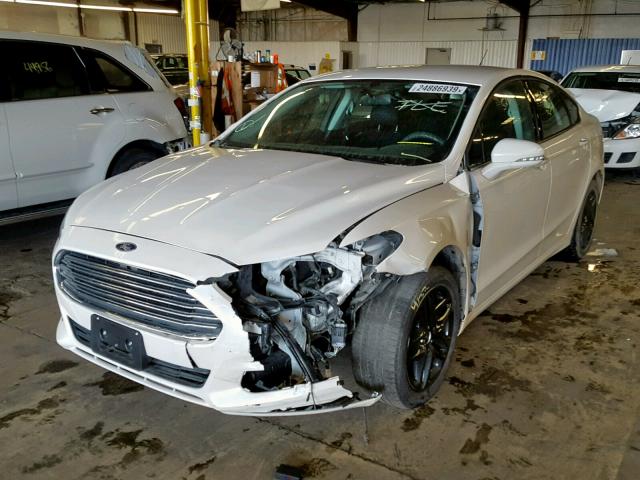 1FA6P0H7XE5363462 - 2014 FORD FUSION SE WHITE photo 2