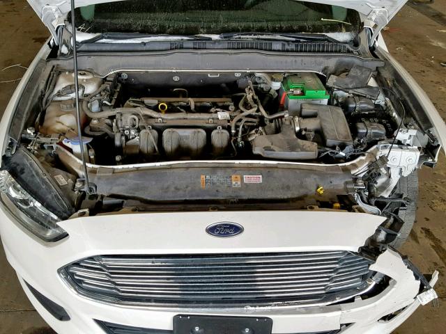 1FA6P0H7XE5363462 - 2014 FORD FUSION SE WHITE photo 7